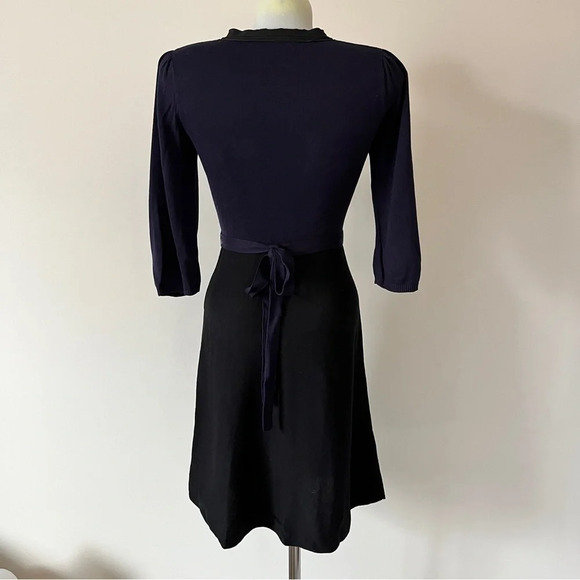 BCBG MaxAzria Blue Black Dress Ruffle V Neck Silk Knit Sweater Dark Academia XXS - Picture 2 of 14